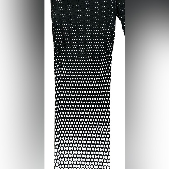 Lisette L Montreal Black and White
Polka Dot Capri Pants - Size 6 - Picture 3 of 4